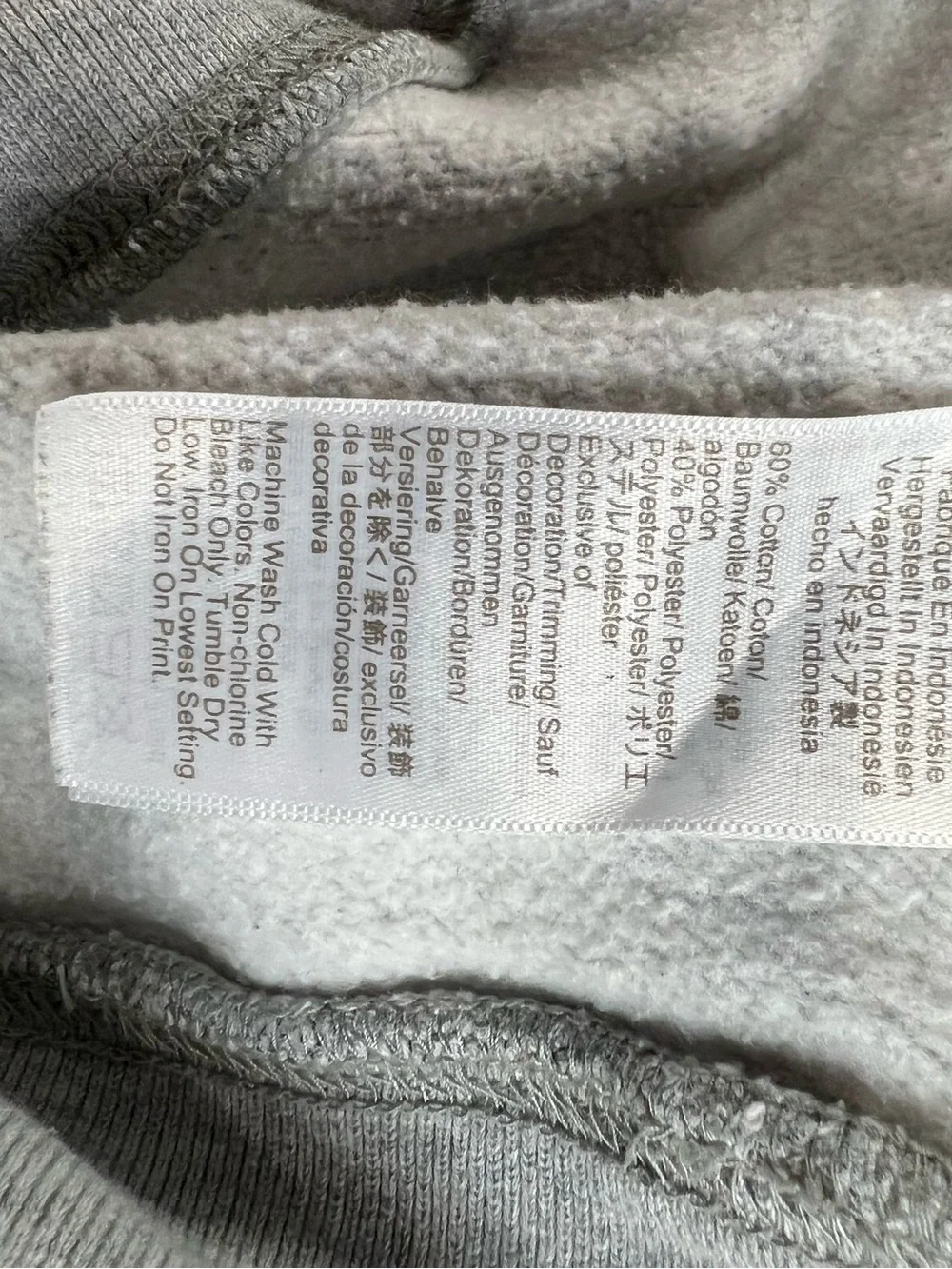J. Crew Gray Crewneck Sweatshirt with Pointer Motif XL
